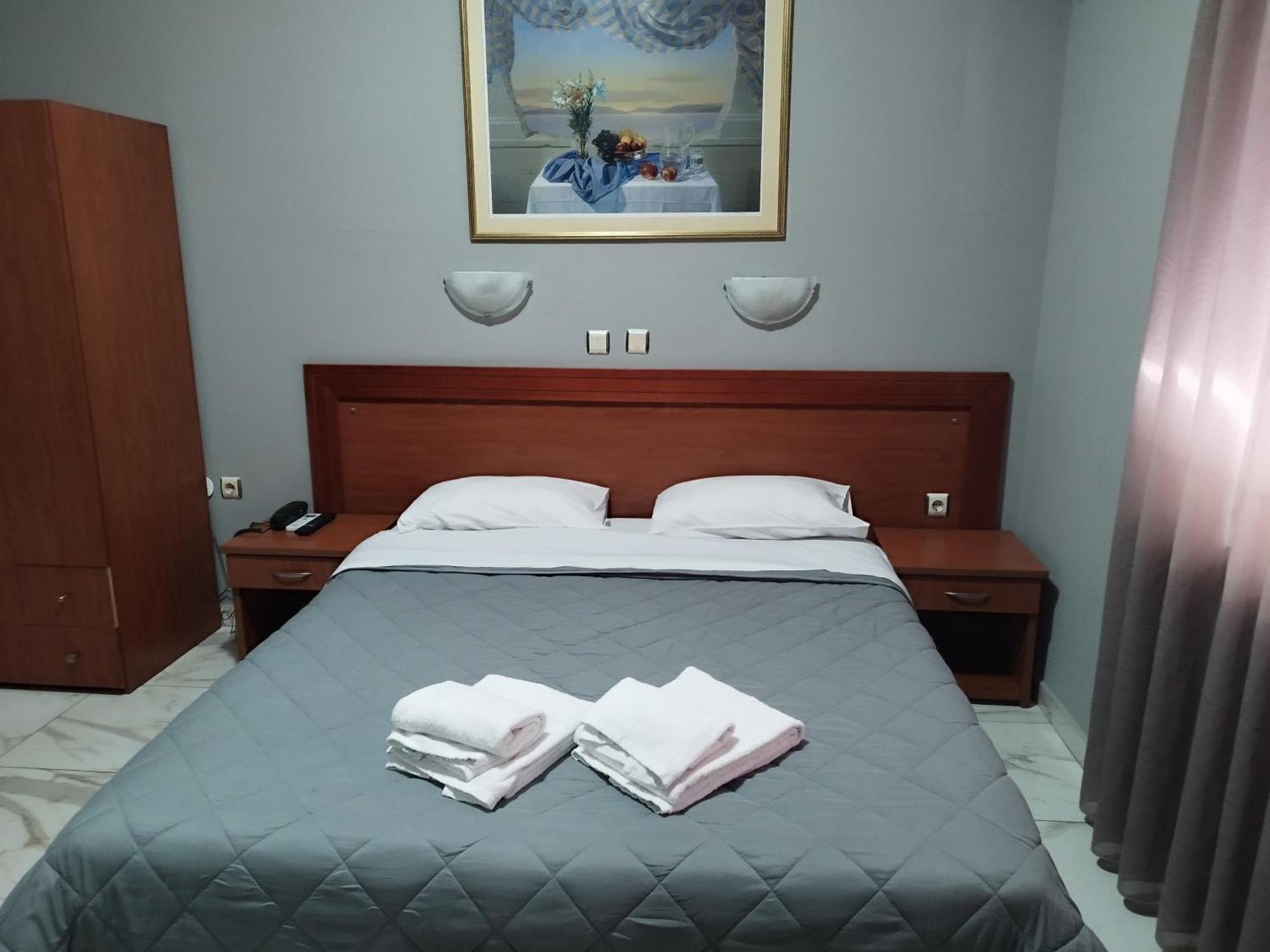 Piraeus Acropole Hotel Екстериор снимка